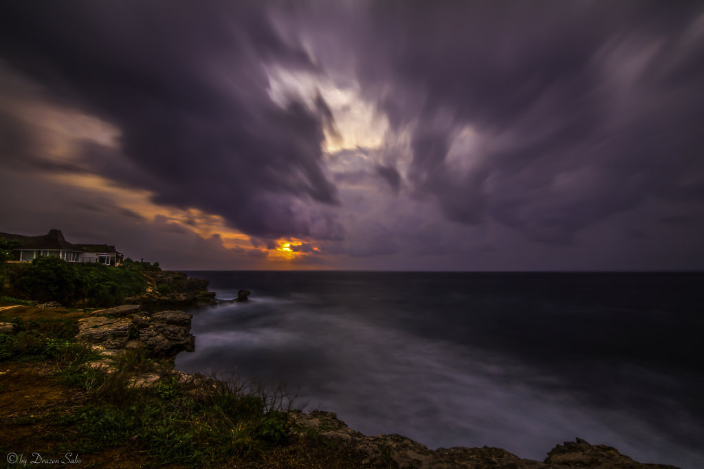 sunset at lembongan island